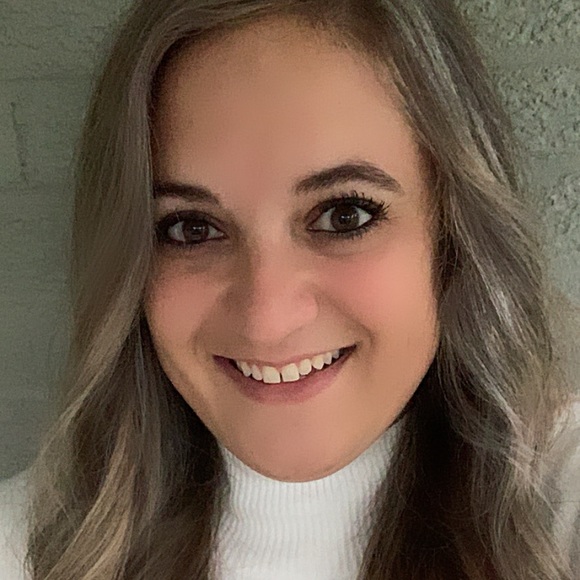 Courtney's Closet (@courtneyreh) | Poshmark